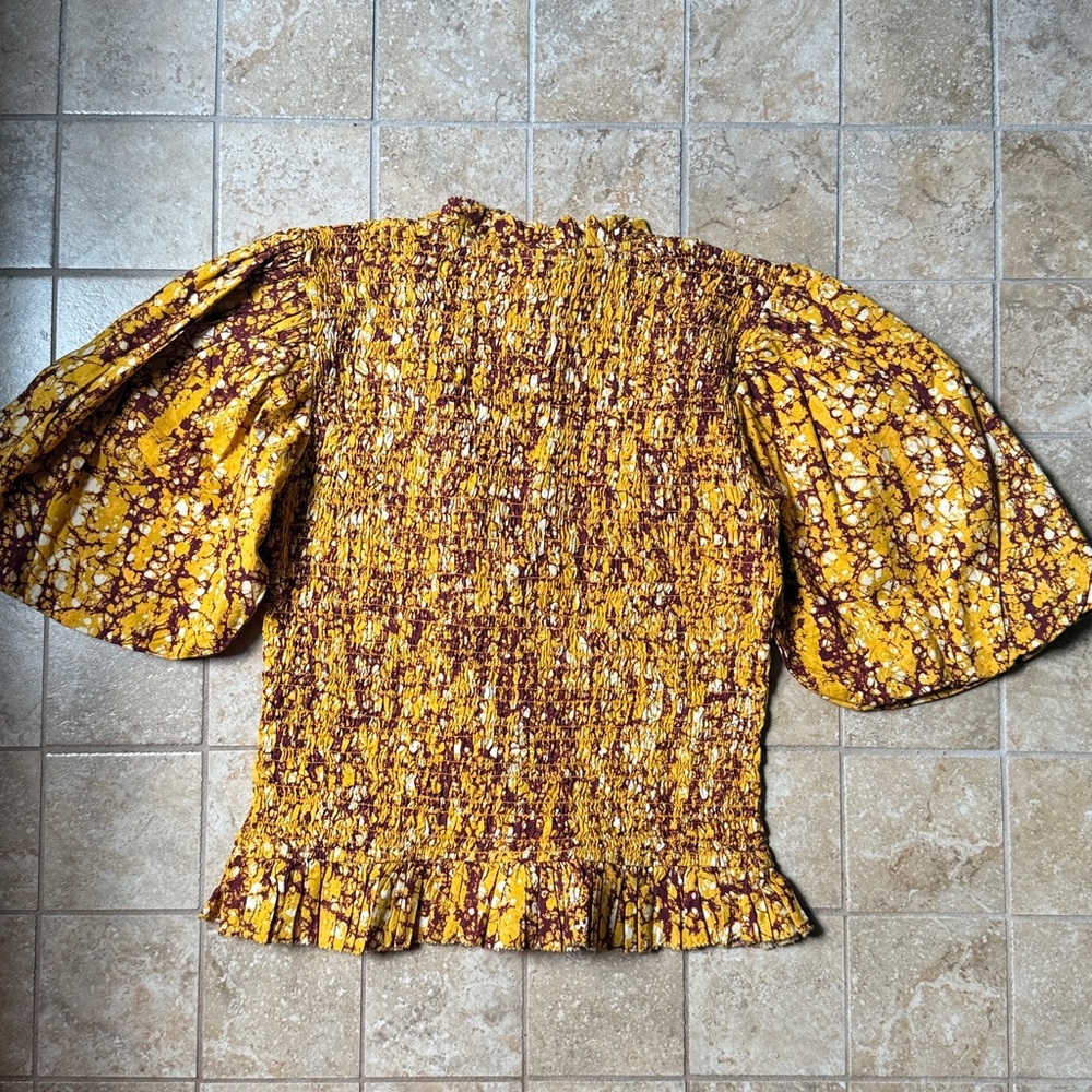 Love The Label Abstract Smocked Blouse Anthropologie Puff Sleeve Cotton Batik M - Picture 6 of 15
